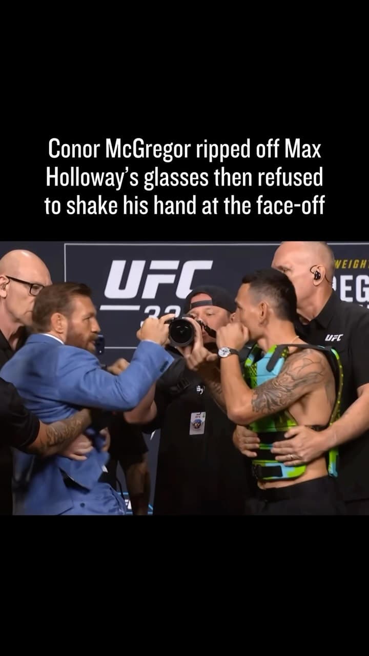 Conor’s not here to be friends 😬

(🎥 via @UFC)