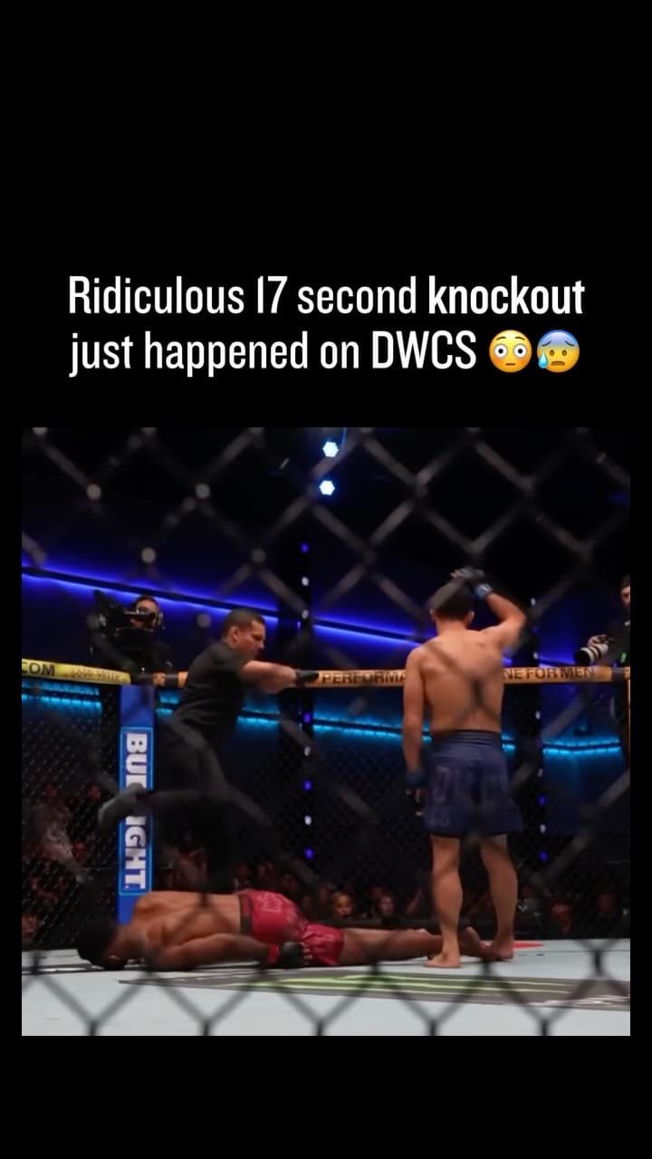 Sounded like a baseball bat 😩

(🎥 via @DWCS)