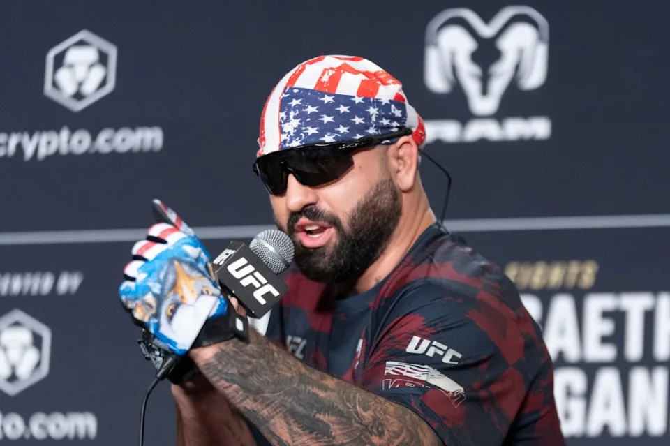 Josh Hokit Trolls Alex Pereira: 'I Am Retirement'