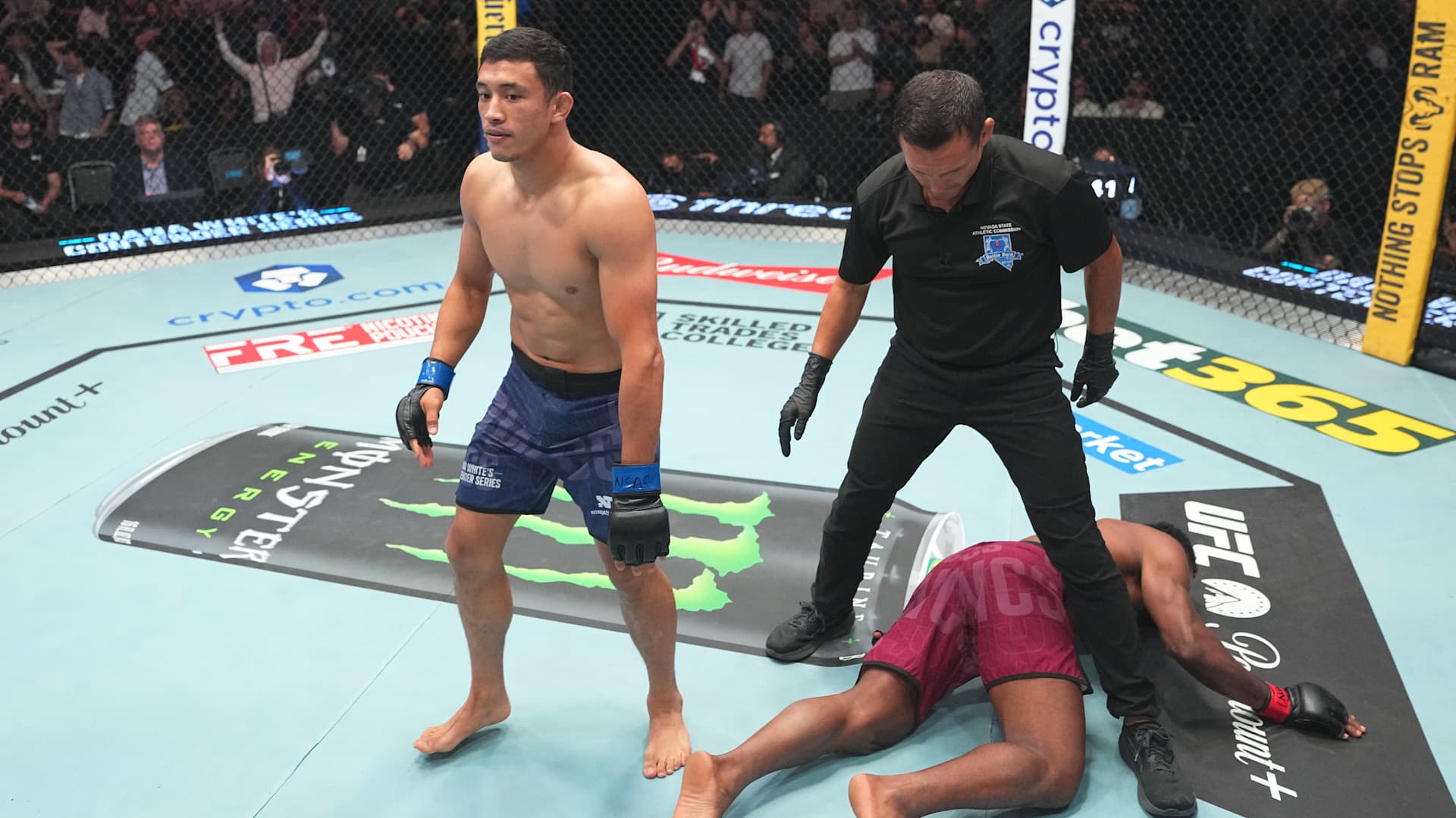 Akbar Abdullaev's 19-Second KO Wows Dana White at DWCS