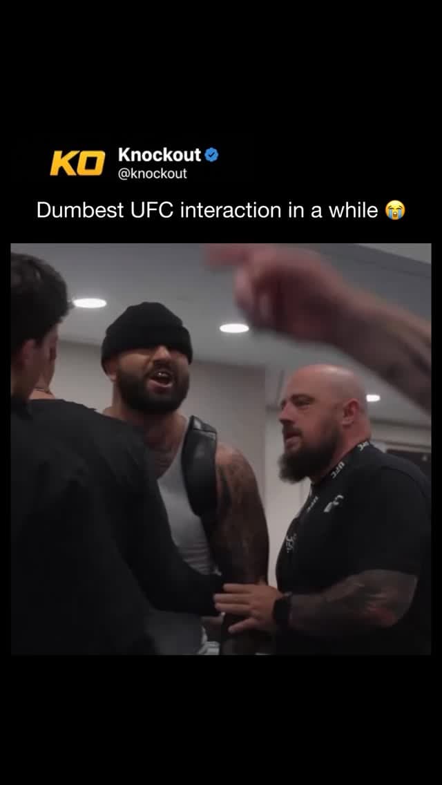 “Stay where you are 💀”
(Via @UFC)