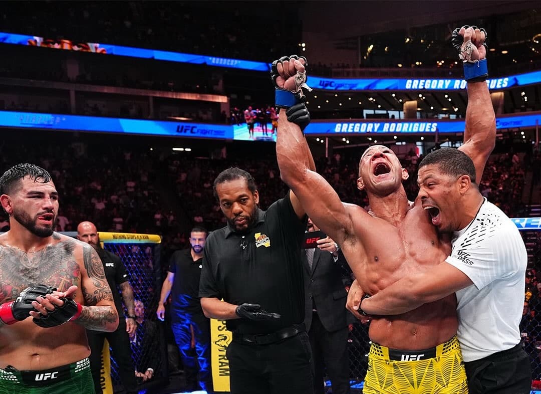 Gregory Rodrigues Upsets Anthony Hernandez at UFC Sacramento