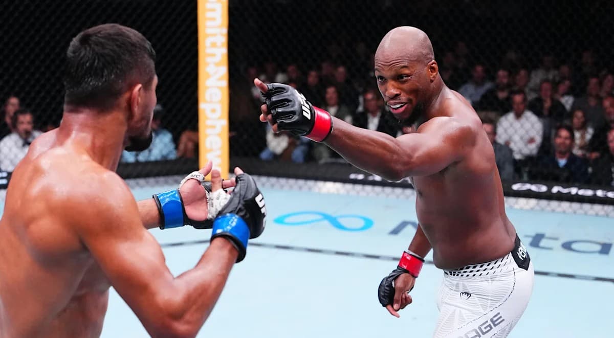 Ruziboev Takes Down MVP Early in Rocky UFC Paris Round 1