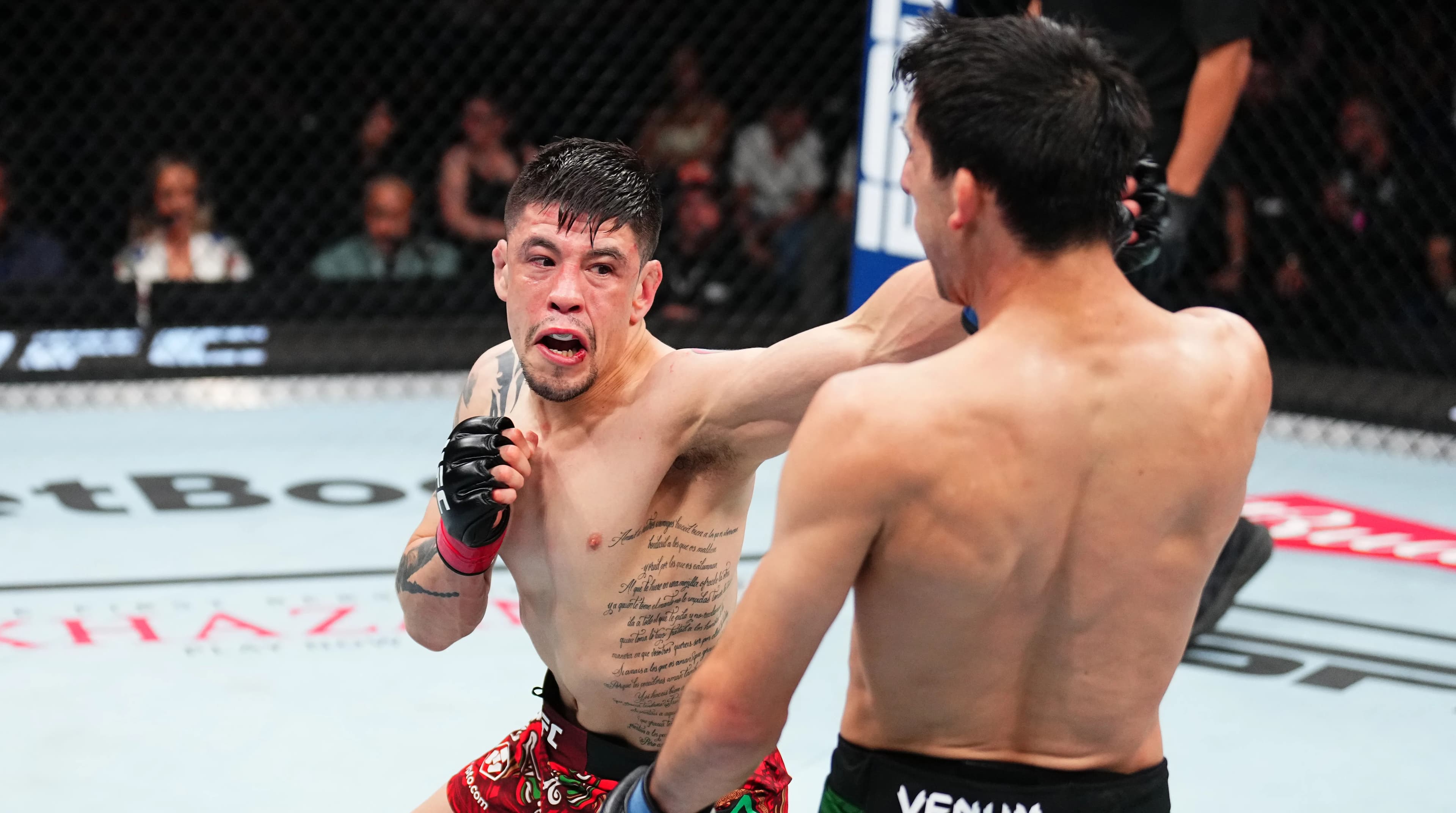 Brandon Moreno Tops Morales in Split Decision at Noche UFC