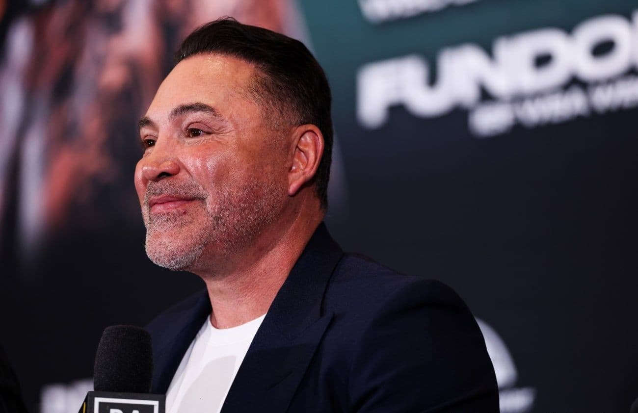 De La Hoya Agrees to Schofield-Zepeda Unification, Then Pauses