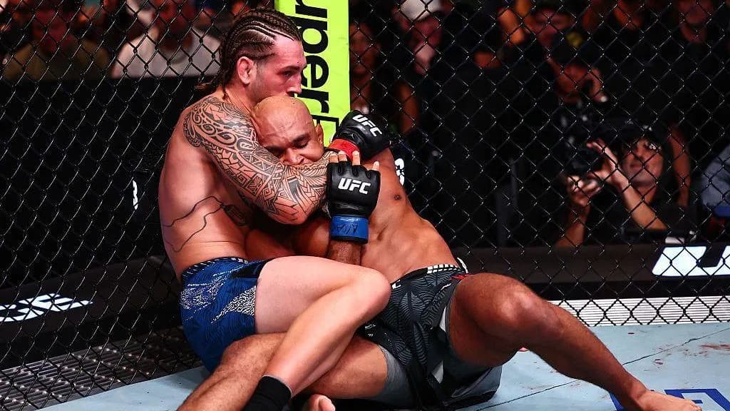 Brendan Allen Submits Duncan, Calls Out Du Plessis