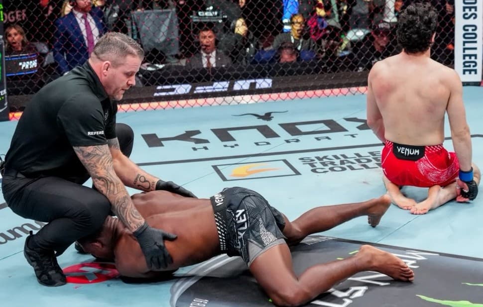 Mike Malott Knocks Out Joaquin Buckley at UFC Edmonton